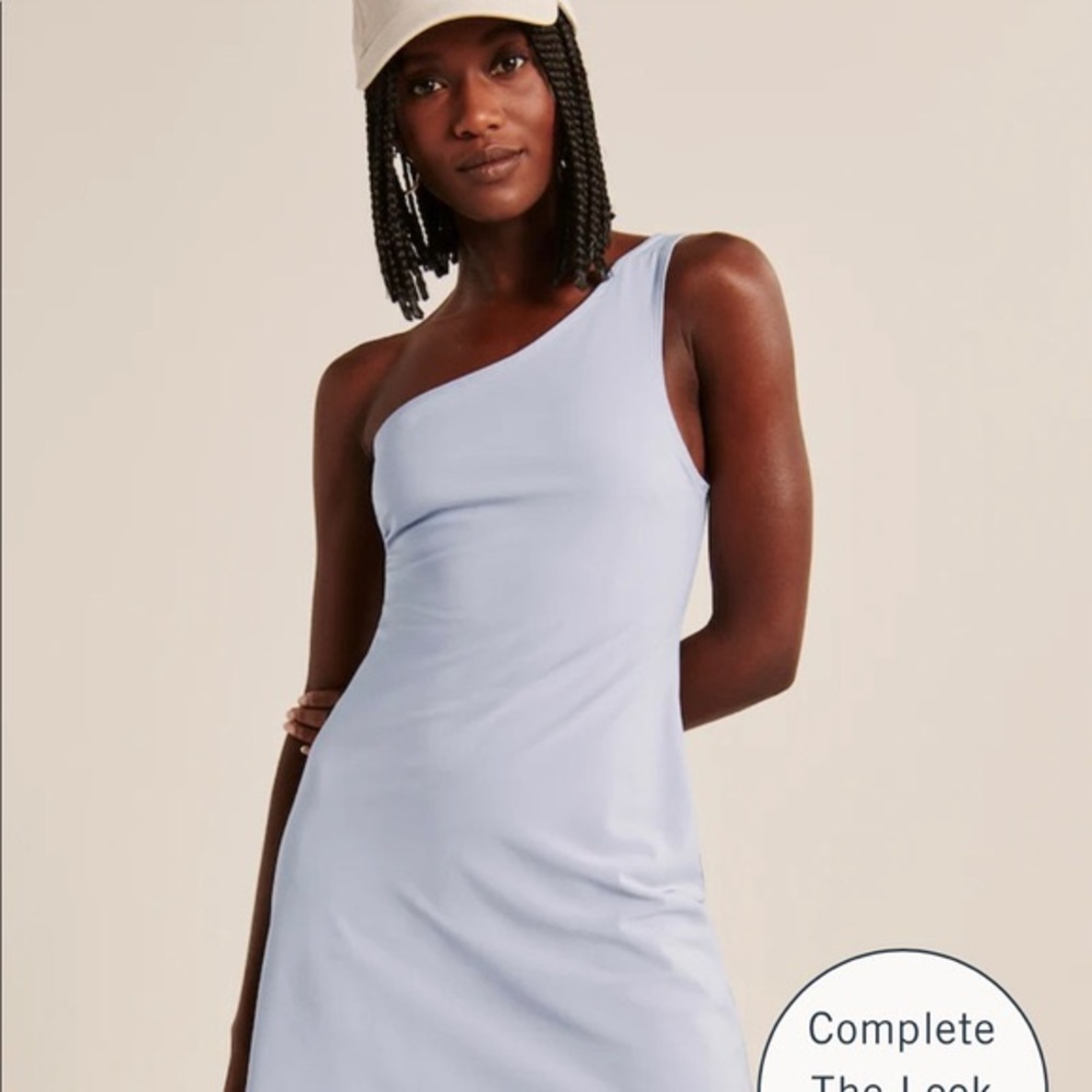 One shoulder traveller dress